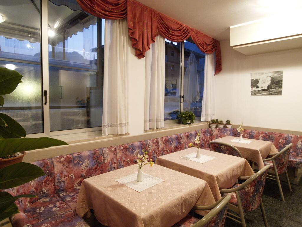 Hotel Miorelli Torbole Sul Garda ภายนอก รูปภาพ